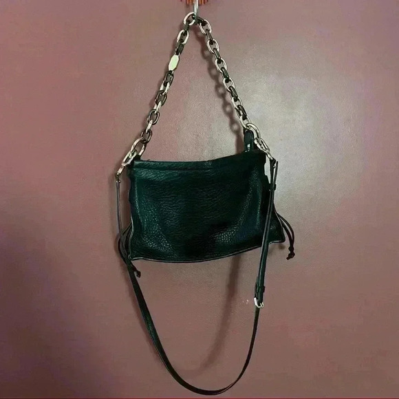 Stuart Weitzman Zoey Black Chain Detail shoulder bag Crossbody - Picture 1 of 12